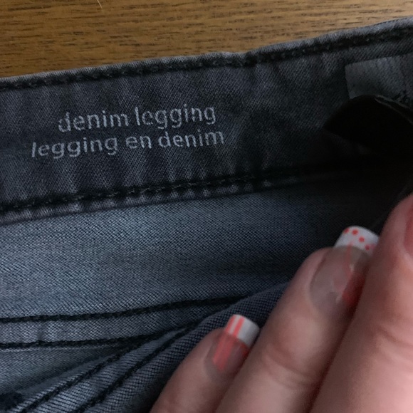SOLD ON VINTED ❤️ Faded Black Jeggings - Picture 4 of 7